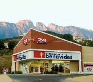 Farmacias Benavides reporta un incremento de 2.8% en ventas
