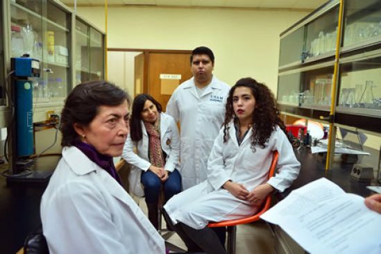 Combinación de contaminación ambiental y bebidas azucaradas ocasiona daños en el organismo, estudio