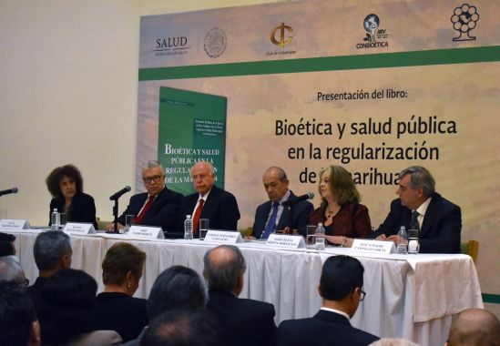 Presentan libro Bioética y Salud Pública en la regularización de la Marihuana