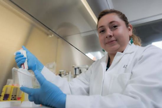 Estudian relación entre envejecimiento, células senescentes y cáncer