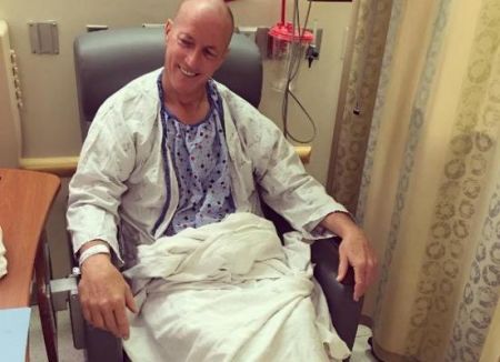 Jim Kelly, sobreviviente de cáncer, se une a MSD para obtener fondos para la comunidad con cáncer