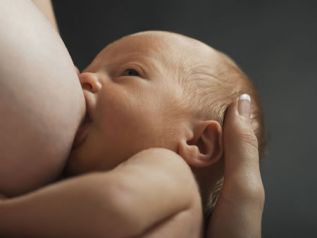 ONU declará la lactancia materna un derecho humano de la madre y el bebé